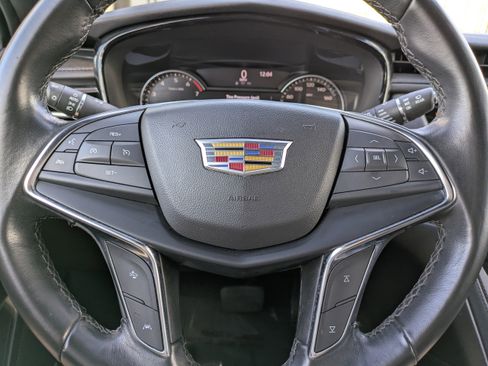 Used 2022 Cadillac XT5 Luxury image 23