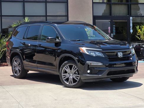 Used 2022 Honda Pilot Sport image 3