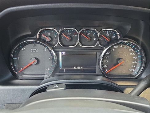 Used 2016 Chevrolet Silverado 1500 LT w/ LT Convenience Package image 23