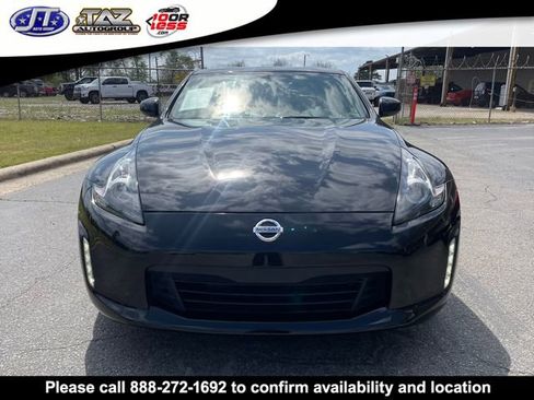 Used 2019 Nissan 370Z Coupe RWD image 7