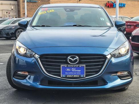 Used 2018 MAZDA MAZDA3 Touring FWD image 5