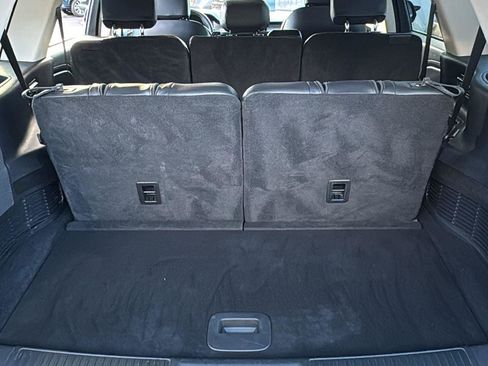 Used 2023 Lincoln Aviator Standard w/ Class IV Trailer Tow Package image 24