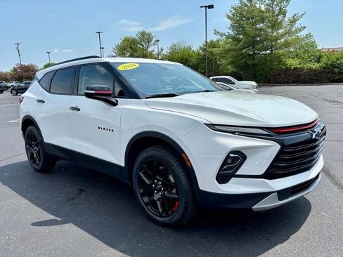 Used 2024 Chevrolet Blazer LT w/ Redline Edition FWD image 9