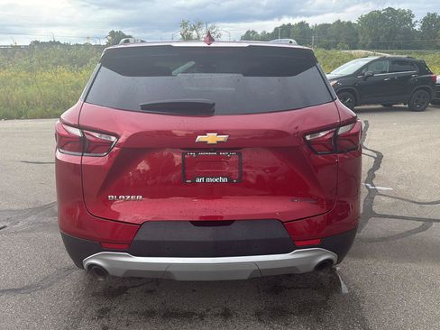 Used 2021 Chevrolet Blazer LT FWD image 4