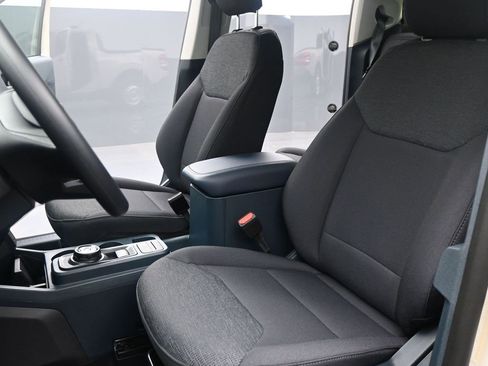 New 2025 Ford Maverick XL image 8