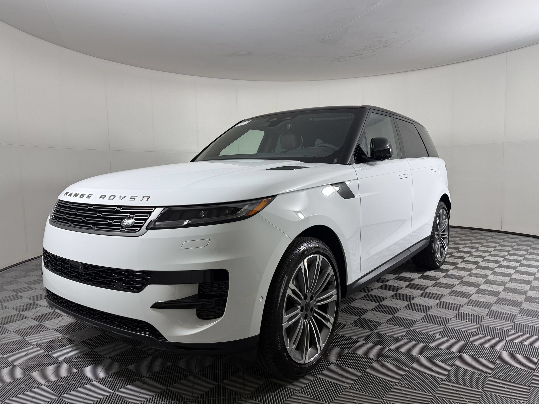New 2027 Land Rover Range Rover Sport SE AWD/4WD image 1