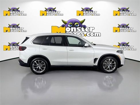 Used 2024 BMW X5 xDrive40i image 4