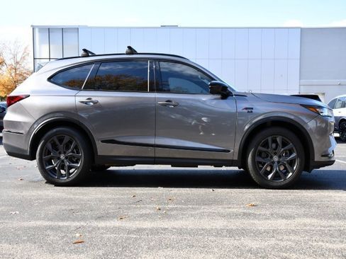 Used 2023 Acura MDX A-Spec image 8