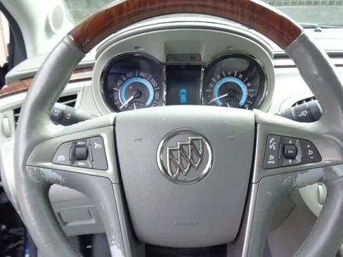 Used 2010 Buick LaCrosse CXL w/ Luxury Package AWD/4WD image 16