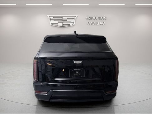 New 2025 Cadillac Escalade IQ Sport 2 w/ LPO, ONYX Package image 6