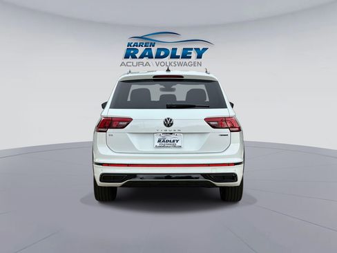 Certified 2024 Volkswagen Tiguan SE R-Line AWD/4WD image 3