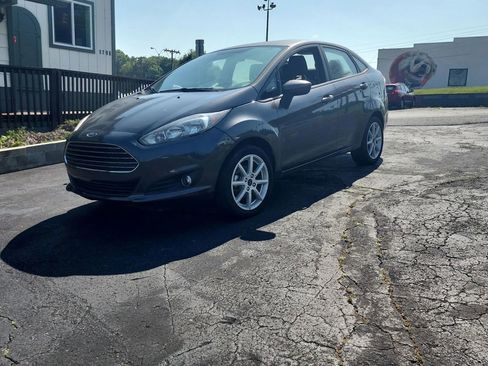Used 2019 Ford Fiesta SE w/ Equipment Group 201A FWD image 1
