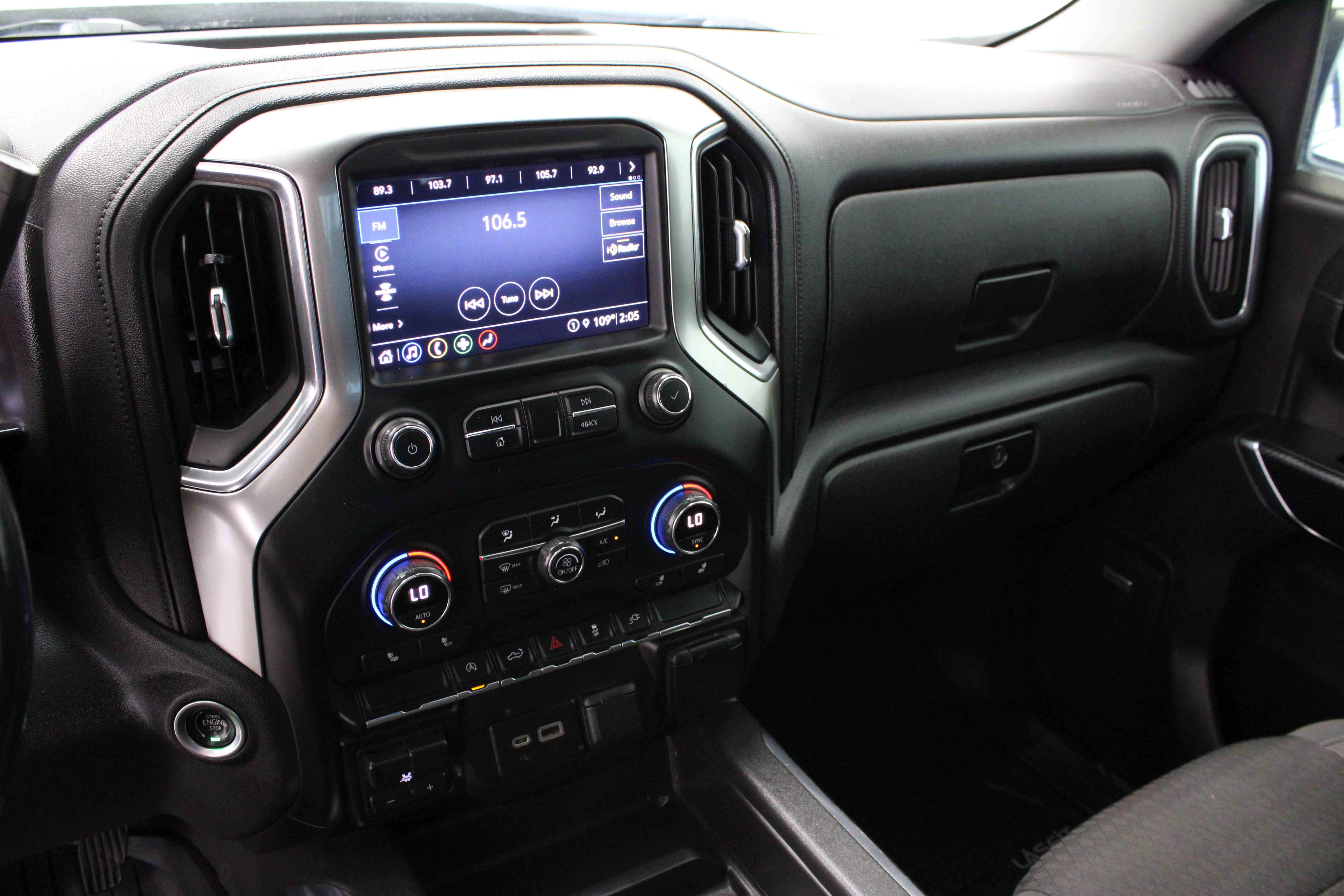 Used 2021 Chevrolet Silverado 1500 RST w/ Convenience Package II RWD image 18