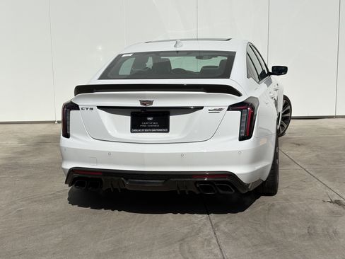 Certified 2024 Cadillac CT5 V Blackwing w/ Carbon Fiber Package 2 RWD image 6
