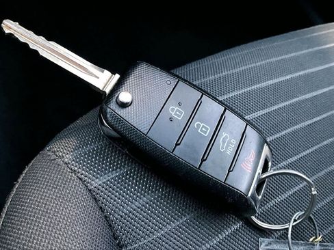 Used 2018 Kia Forte LX w/ LX Popular Package image 14