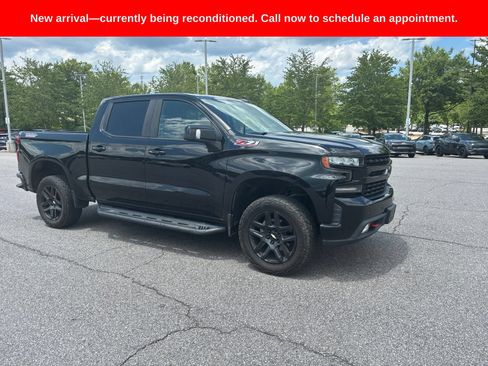 Used 2019 Chevrolet Silverado 1500 LT Trail Boss AWD/4WD image 3