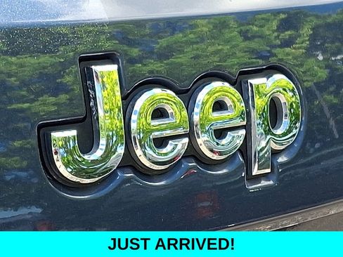 Used 2021 Jeep Grand Cherokee Limited AWD/4WD image 33