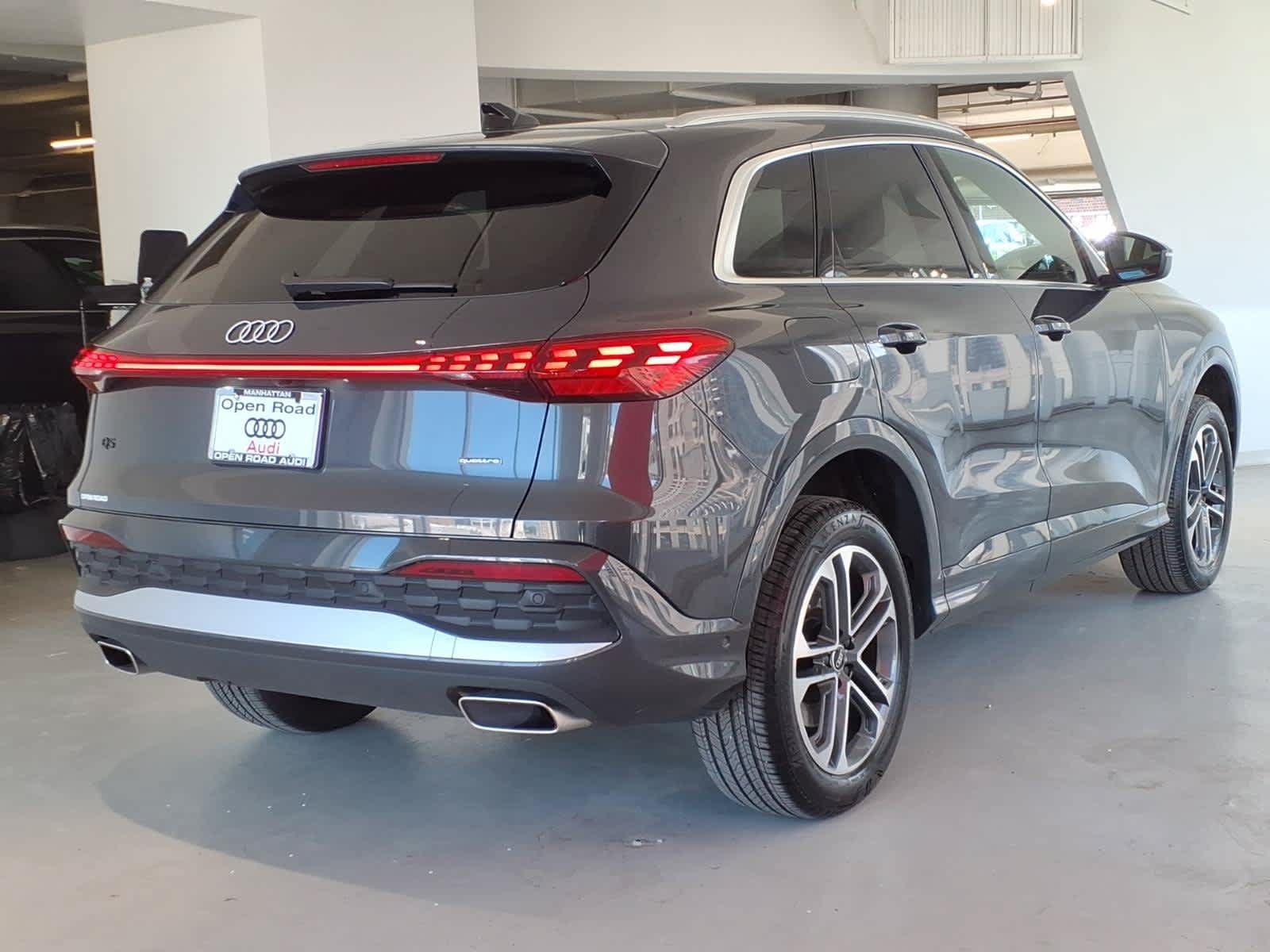 Certified 2025 Audi Q5 Premium w/ Convenience Package AWD/4WD image 4