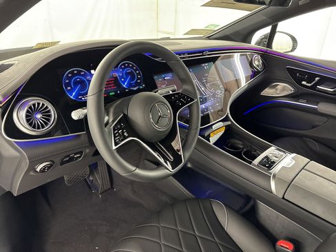 New 2026 Mercedes-Benz EQS 580 4MATIC Sedan image 4