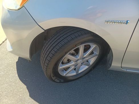 Used 2012 Toyota Prius C Four image 25