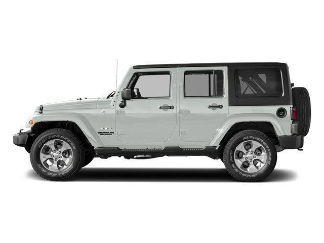 Used 2017 Jeep Wrangler Unlimited Sahara w/ Connectivity Group AWD/4WD image 3