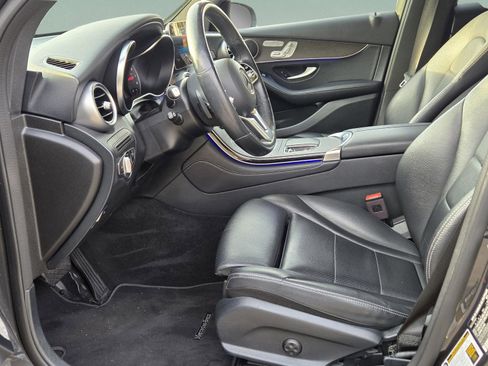Used 2020 Mercedes-Benz GLC 300 4MATIC image 14
