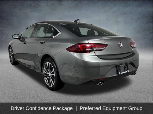 Used 2019 Buick Regal Preferred w/ Driver Confidence Package I FWD image 6