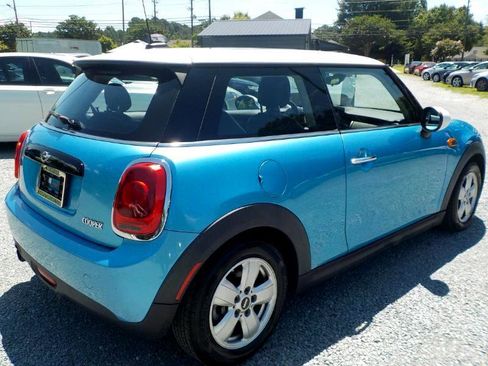 Used 2016 MINI Cooper 2-Door Hardtop image 5