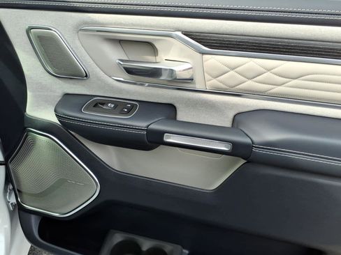 Used 2022 RAM 1500 Limited image 9