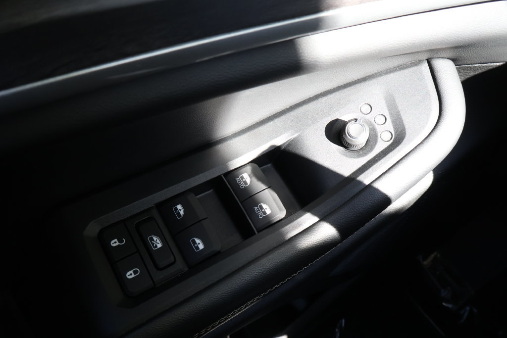 Used 2023 Jeep Grand Cherokee L Limited AWD/4WD image 35
