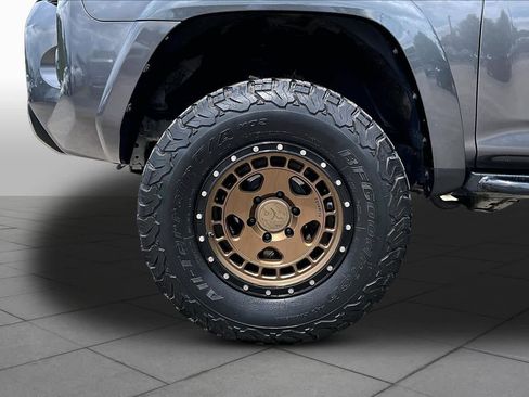 Used 2016 Toyota 4Runner Trail AWD/4WD image 9