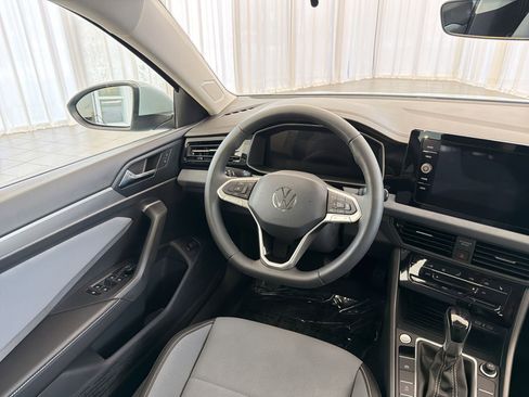 New 2026 Volkswagen Jetta SE FWD image 27