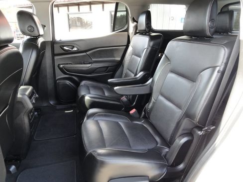 Used 2019 GMC Acadia SLT FWD image 11