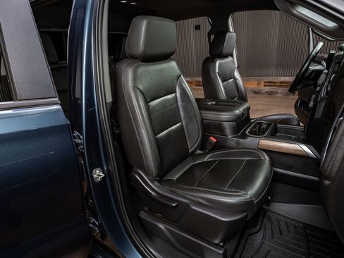 Used 2019 Chevrolet Silverado 1500 LT Trail Boss image 31