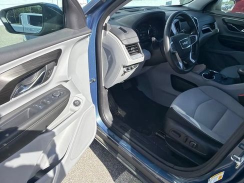 Used 2024 GMC Terrain SLE w/ Driver Convenience Package AWD/4WD image 37