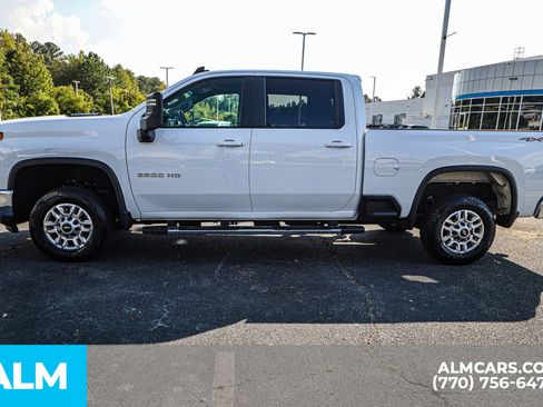 Used 2024 Chevrolet Silverado 2500 LT image 10