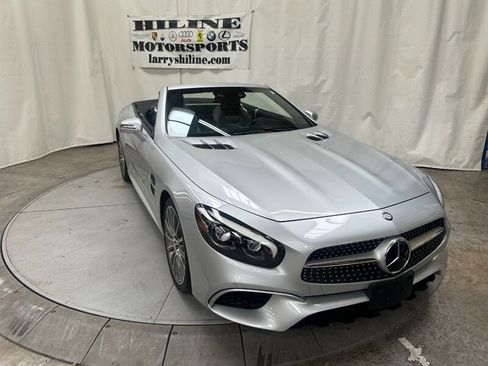 Used 2017 Mercedes-Benz SL 550 image 6