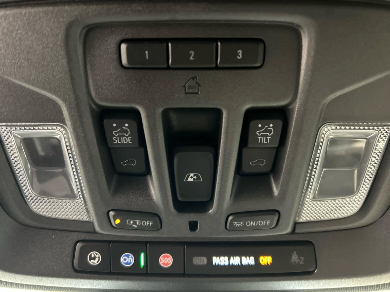 Used 2024 Chevrolet Silverado 2500 High Country w/ High Country Premium Package AWD/4WD image 7