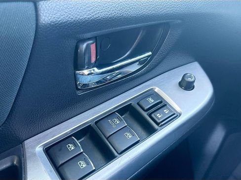 Used 2016 Subaru Impreza 2.0i Premium image 17