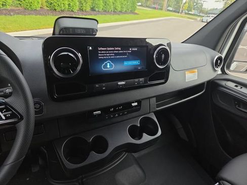 New 2026 Mercedes-Benz Sprinter 2500 image 13