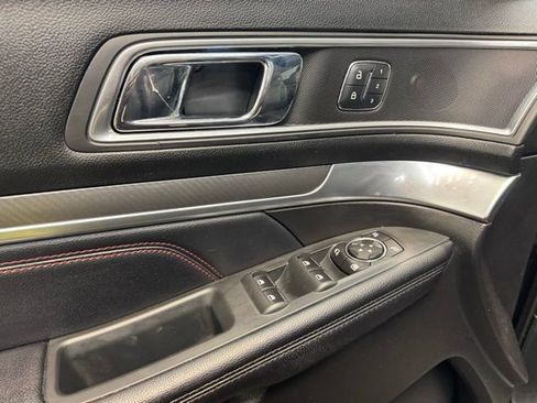 Used 2017 Ford Explorer Sport w/ Equipment Group 401A image 12