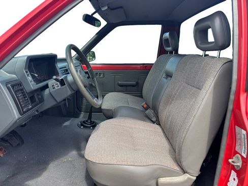 Used 1991 MAZDA B-Series Pickup 2WD Regular Cab B2200 Long Bed image 9