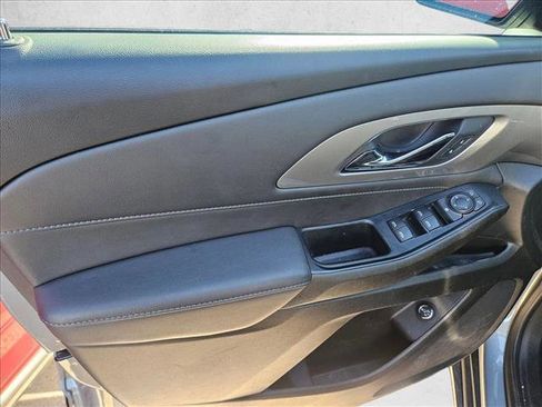 Certified 2023 Chevrolet Traverse LT image 13