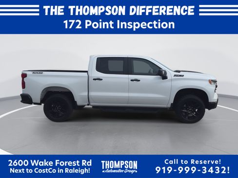 Used 2024 Chevrolet Silverado 1500 LT Trail Boss w/ Convenience Package II AWD/4WD image 2