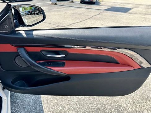 Used 2018 BMW M4 Coupe RWD image 22