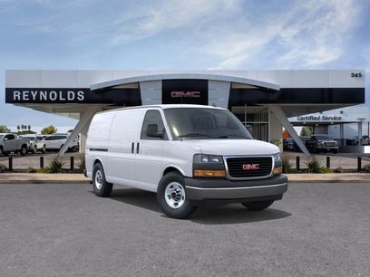 New 2025 GMC Savana 2500