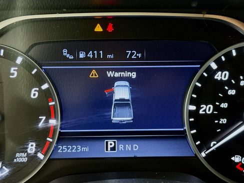 Used 2022 Nissan Titan SV w/ Accessory Utility Package image 13