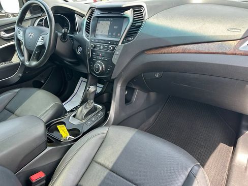 Used 2018 Hyundai Santa Fe Sport w/ 2.0T Ultimate Tech Package 05 AWD/4WD image 39