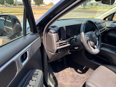 Used 2026 Hyundai Santa Fe SEL FWD image 36