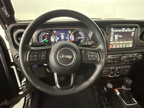 Used 2023 Jeep Wrangler Unlimited w/ Cold Weather Group AWD/4WD image 14